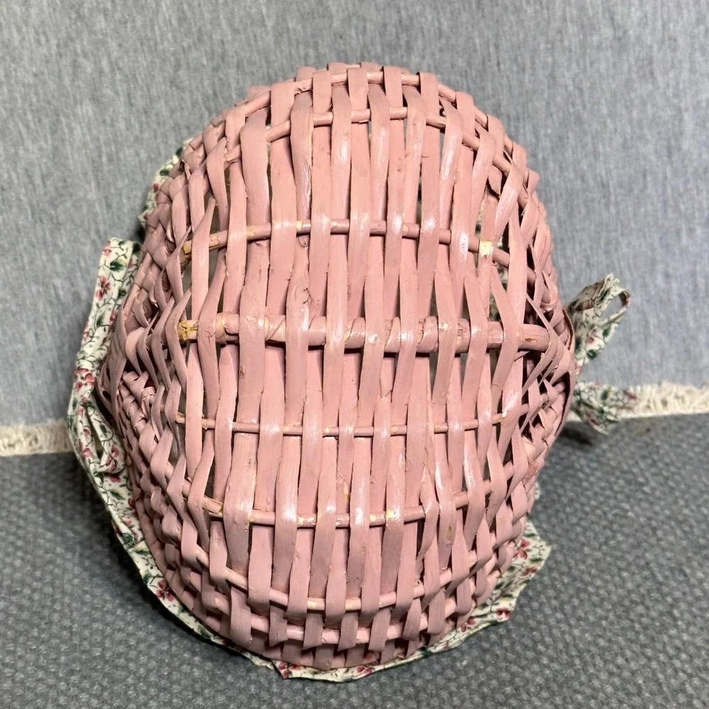 VTG Pastel Pink Wicker Thread Basket w/Embroidered Lid Cottagecore, Feminine
